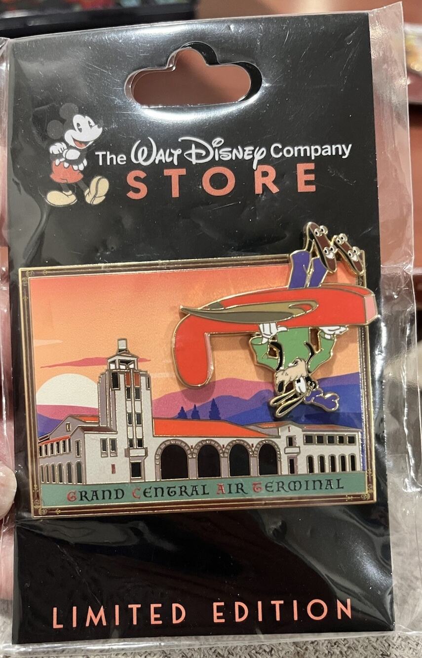 Disney TWDCS DEC Employee Grand Central Air Terminal Series GOOFY Pin